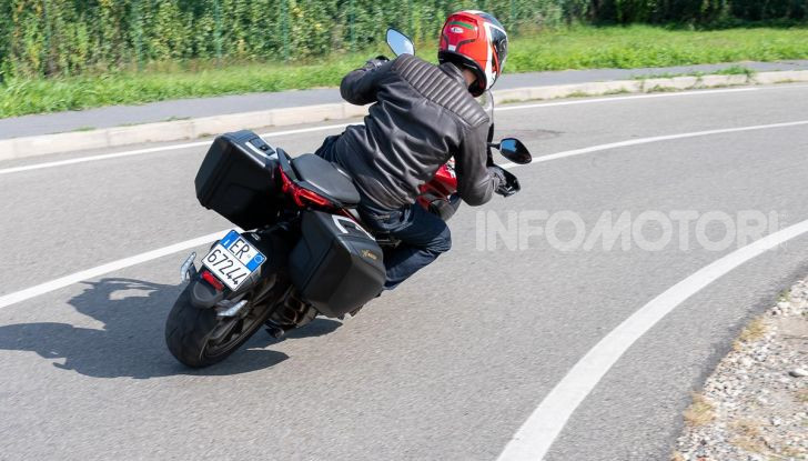 MV Agusta Turismo Veloce Lusso SCS, affilata come una Brutale, comoda come uno scooter - Foto 41 di 58