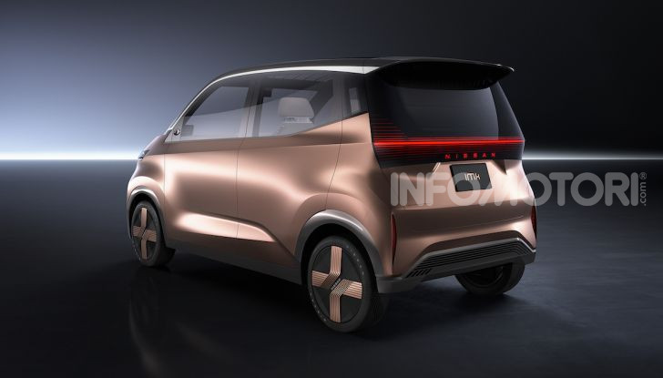 Nissan IMk: la city car compatta, elettrica e intelligente - Foto 2 di 9