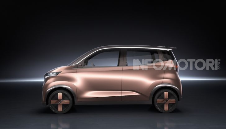 Nissan IMk: la city car compatta, elettrica e intelligente - Foto 3 di 9