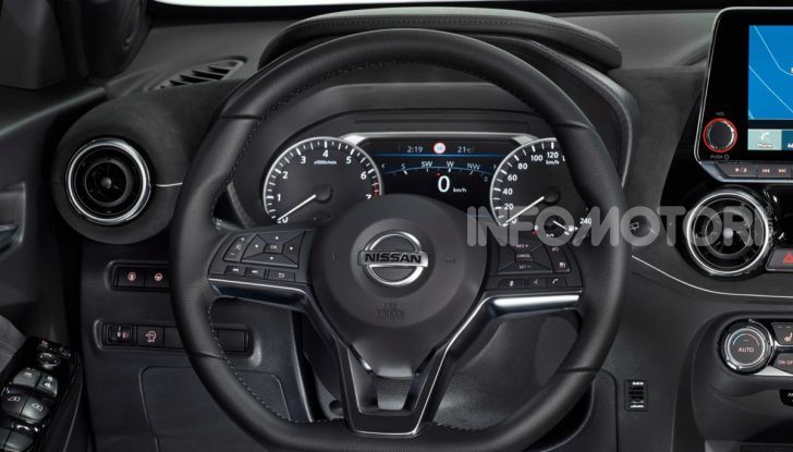 Prova su strada Nissan Juke 2020: tecnologia e sicurezza - Foto 14 di 26