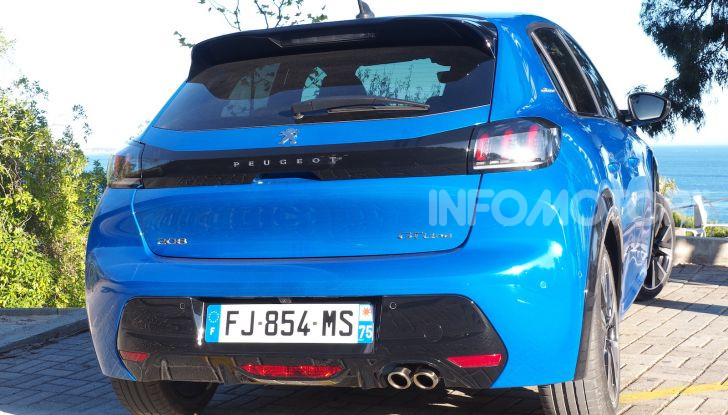 Nuova Peugeot 208: motori, prezzi e impressioni di guida - Foto 10 di 12