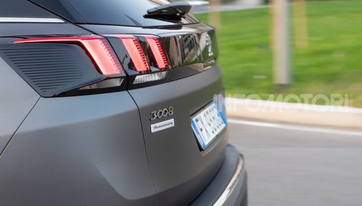 Peugeot 3008 Anniversary: il SUV top di gamma è in serie limitata - Foto 2 di 7
