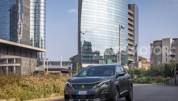 Peugeot 3008 Anniversary: il SUV top di gamma è in serie limitata - Foto 3 di 7