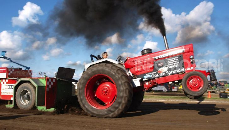 Storia del Tractor Pulling: gare tra trattori truccati - Foto 6 di 22