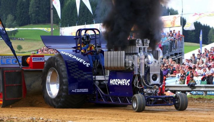 Storia del Tractor Pulling: gare tra trattori truccati - Foto 15 di 22
