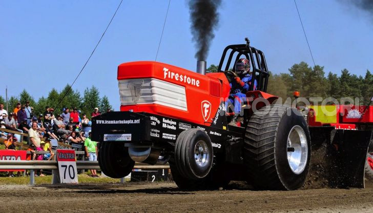 Storia del Tractor Pulling: gare tra trattori truccati - Foto 4 di 22