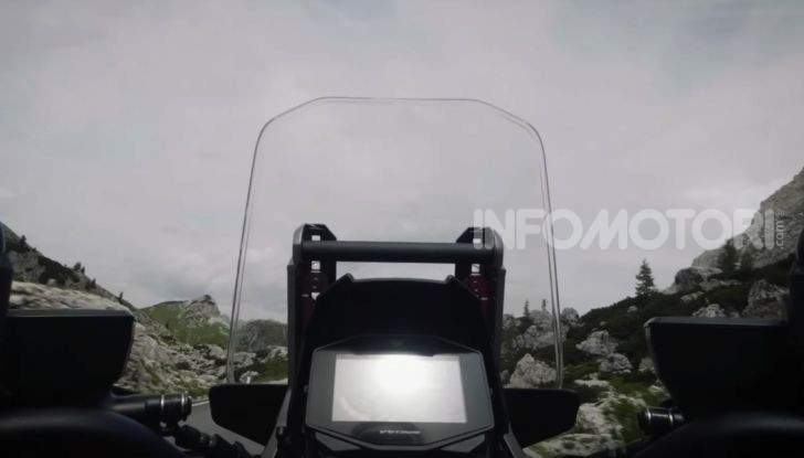 Nuovo Suzuki V-Strom 2020: Nato sotto il segno del DR! - Foto 3 di 8