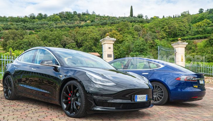 [VIDEO] Tesla Model S vs Tesla Model 3: quale comprare? - Foto 3 di 14