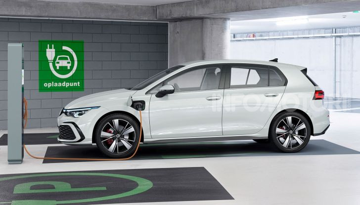 Nuova Volkswagen Golf 8 2020: prezzi, motori e versioni - Foto 7 di 26