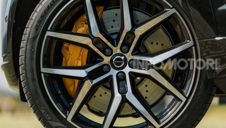 Provata la gamma Volvo ibrida: mild hybrid e plug-in aspettando la XC40 elettrica - Foto 31 di 71