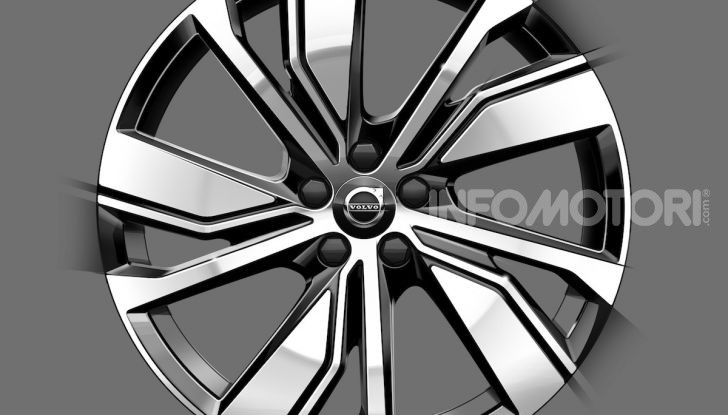 Volvo XC40: il SUV a batterie avrà un design rivoluzionario - Foto 2 di 5