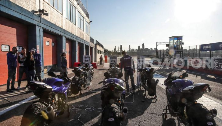 [VIDEO] Prova Yamaha R1 ed R1M 2020, tante piccole novità per una moto quasi perfetta - Foto 5 di 38