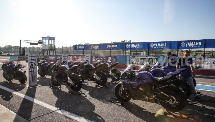 [VIDEO] Prova Yamaha R1 ed R1M 2020, tante piccole novità per una moto quasi perfetta - Foto 7 di 38