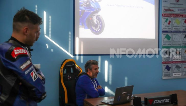 [VIDEO] Prova Yamaha R1 ed R1M 2020, tante piccole novità per una moto quasi perfetta - Foto 9 di 38