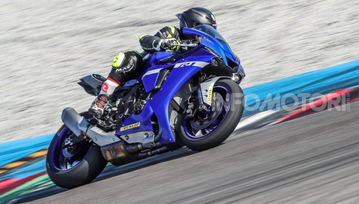 [VIDEO] Prova Yamaha R1 ed R1M 2020, tante piccole novità per una moto quasi perfetta - Foto 20 di 38