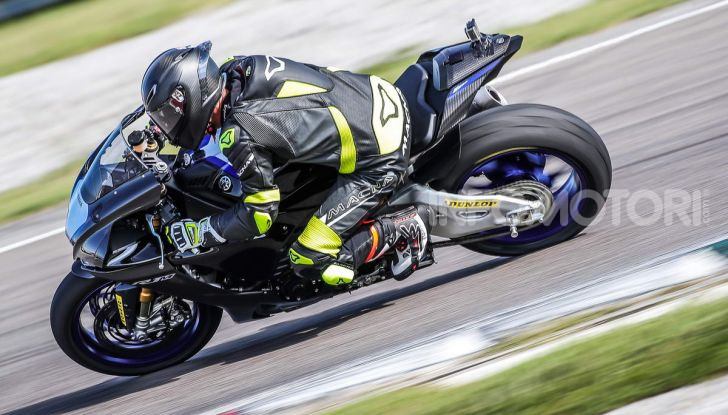 [VIDEO] Prova Yamaha R1 ed R1M 2020, tante piccole novità per una moto quasi perfetta - Foto 35 di 38