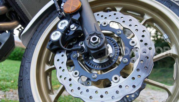 Prova Yamaha XSR 700 XTribute, la Sport Heritage omaggia l’XT di Rambo - Foto 18 di 37