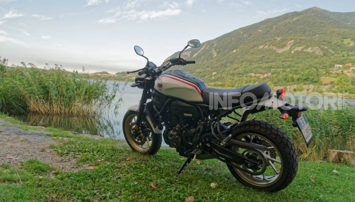 Prova Yamaha XSR 700 XTribute, la Sport Heritage omaggia l’XT di Rambo - Foto 16 di 37