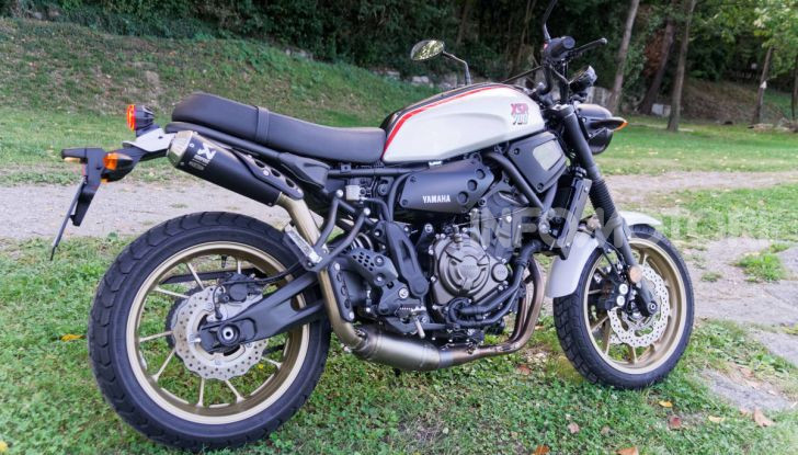 Prova Yamaha XSR 700 XTribute, la Sport Heritage omaggia l’XT di Rambo - Foto 13 di 37