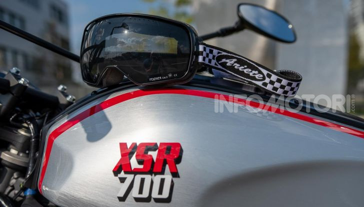 Prova Yamaha XSR 700 XTribute, la Sport Heritage omaggia l’XT di Rambo - Foto 8 di 37