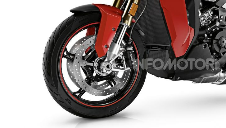 BMW S 1000 XR 2020: ad Eicma la nuova versione della crossover della Casa dell’elica - Foto 36 di 51