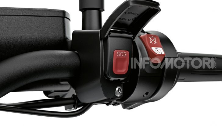 BMW S 1000 XR 2020: ad Eicma la nuova versione della crossover della Casa dell’elica - Foto 46 di 51