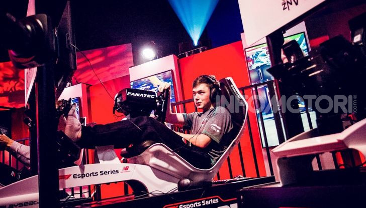 Motorsport virtuale: come si diventa pilota nel simracing? - Foto 1 di 13