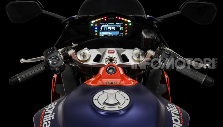 Aprilia RS 660: la media che si ispira alla pista ma che si fa guidare da tutti - Foto 12 di 14