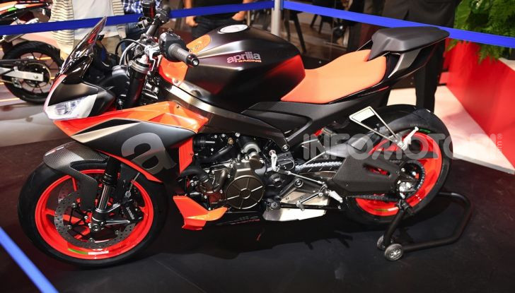 [VIDEO] EICMA 2019, tutte le novità di Piaggio, Vespa, Aprilia e Moto Guzzi - Foto 17 di 57