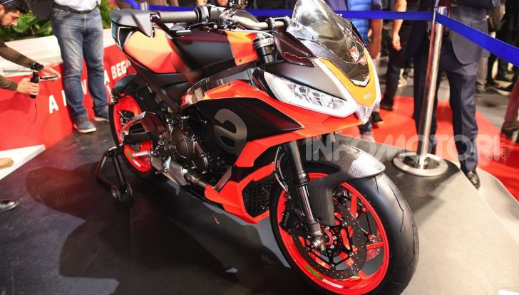 [VIDEO] EICMA 2019, tutte le novità di Piaggio, Vespa, Aprilia e Moto Guzzi - Foto 12 di 57