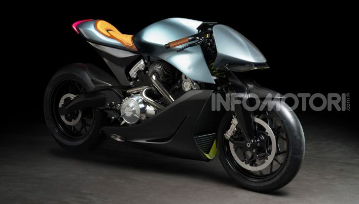 Aston Martin presenta la prima moto della propria storia - Foto 2 di 10