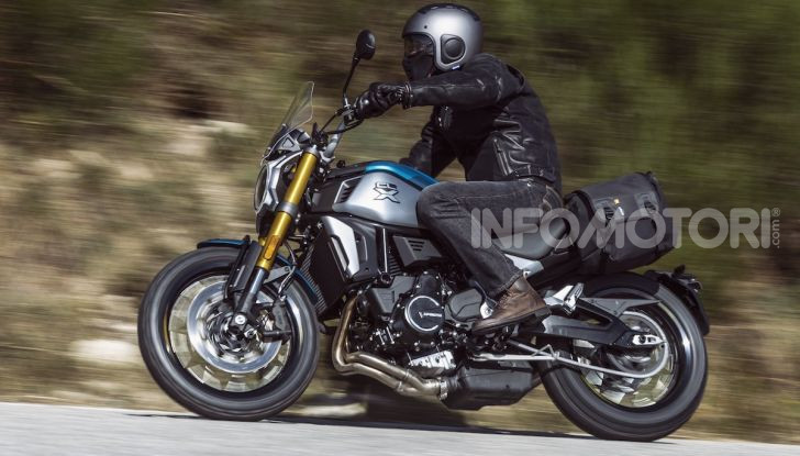 CF Moto 700CL-X: presentata a EICMA la nuova classic di media cilindrata - Foto 12 di 12