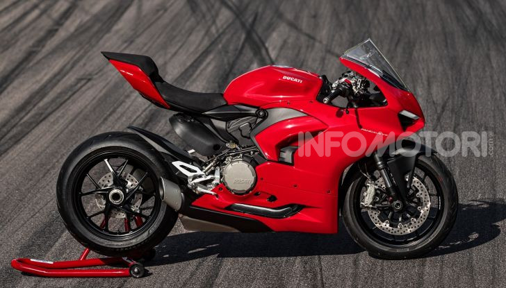 Ducati Panigale V2: il bicilindrico torna più in forma che mai! - Foto 10 di 31