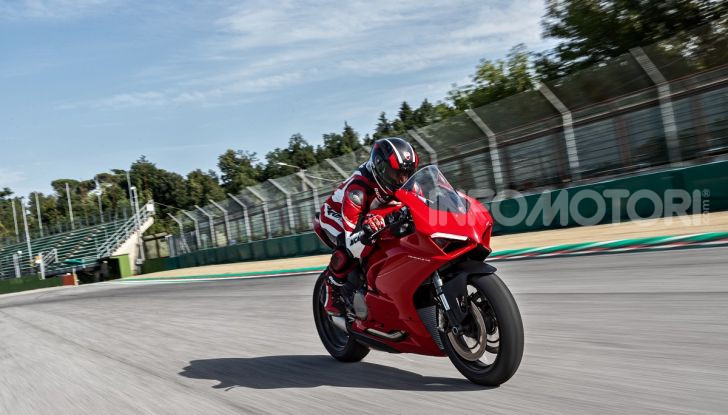 Ducati Panigale V2: il bicilindrico torna più in forma che mai! - Foto 18 di 31