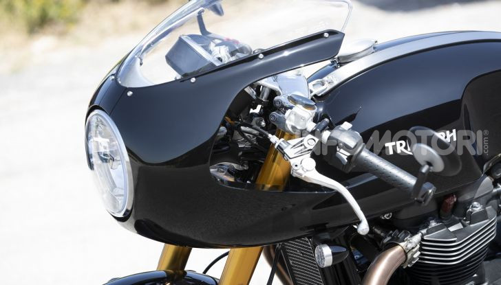 Triumph Thruxton RS 2020: l’iconica cafè racer si evolve in chiave moderna - Foto 28 di 33