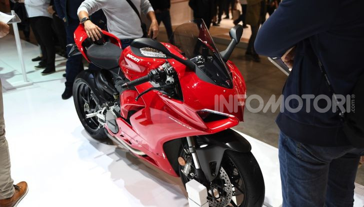 Ducati Panigale V2: il bicilindrico torna più in forma che mai! - Foto 2 di 31