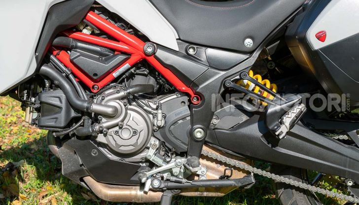 Prova video Ducati Multistrada 950 S, la miglior “Multi” di sempre? - Foto 10 di 37