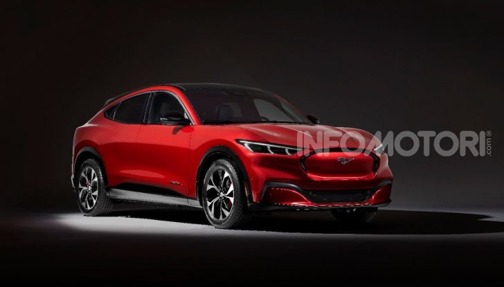 Mustang Mach-E, il primo SUV elettrico di Ford - Foto 18 di 20