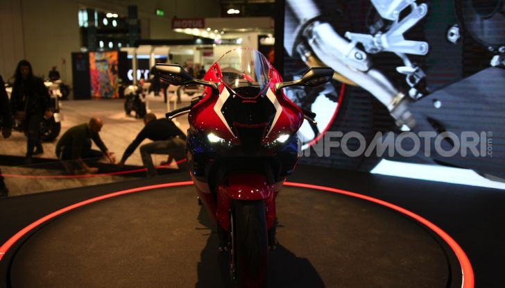 Honda CBR1000RR-R 2020: la nuova Superbike della Casa dell’Ala, anche in versione SP - Foto 30 di 42