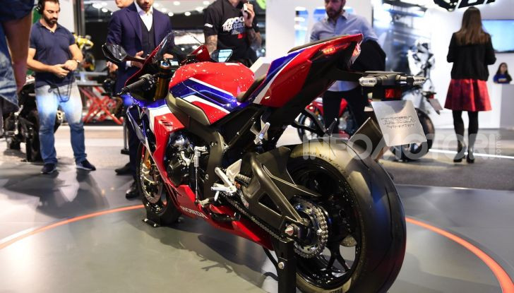 Honda CBR1000RR-R 2020: la nuova Superbike della Casa dell’Ala, anche in versione SP - Foto 38 di 42