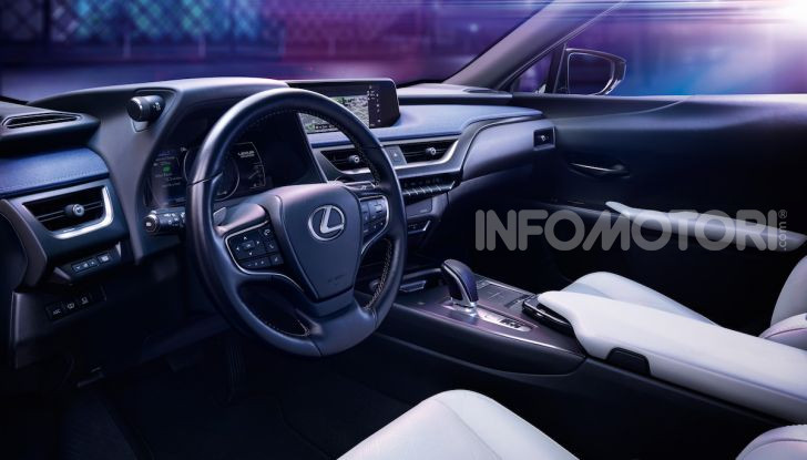 Lexus UX 300e: il SUV elettrico che non c’era - Foto 5 di 47