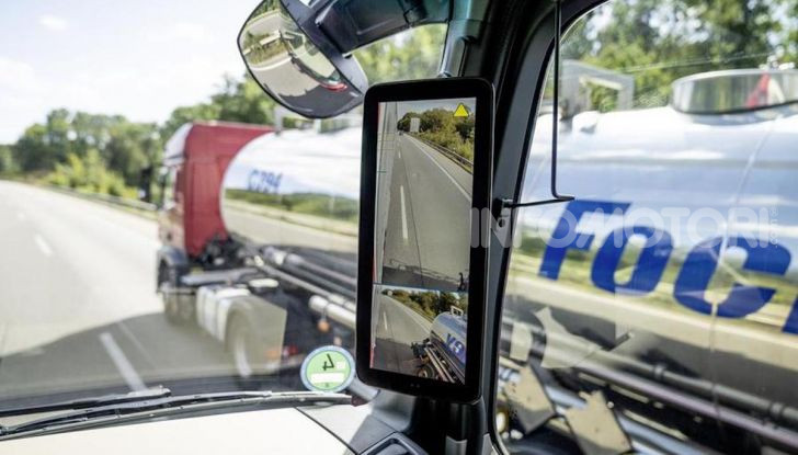 Mercedes: in arrivo i TIR intelligenti che evitano ciclisti e pedoni - Foto 7 di 8
