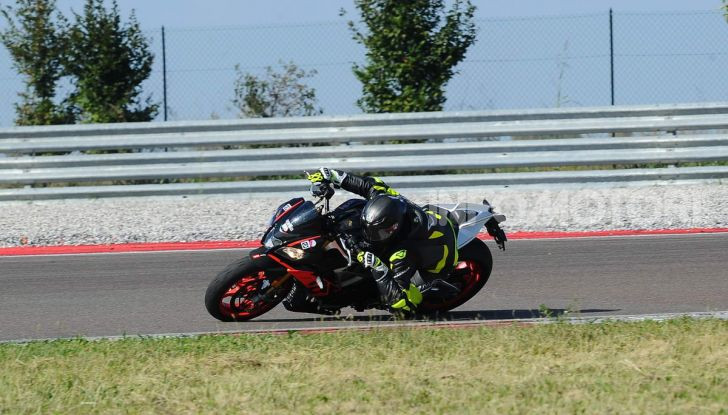 Prova in pista Michelin Power Cup Evo: facile e versatile, non solo per la pista - Foto 9 di 44