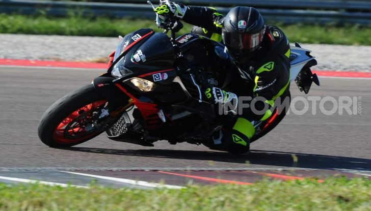 Prova in pista Michelin Power Cup Evo: facile e versatile, non solo per la pista - Foto 39 di 44