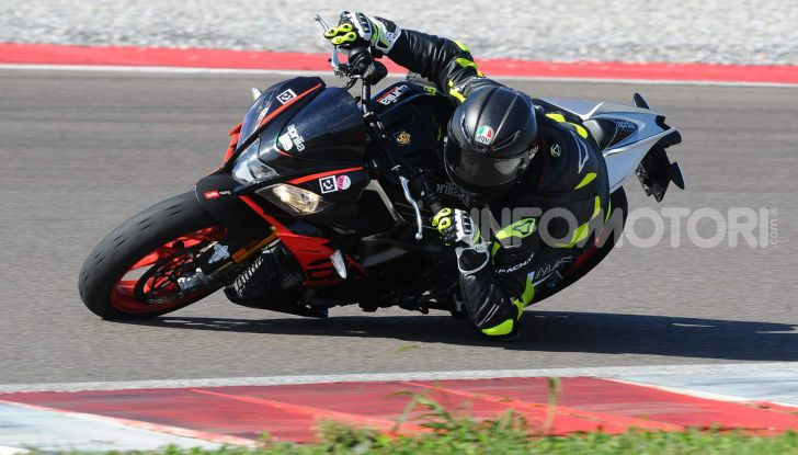 Prova in pista Michelin Power Cup Evo: facile e versatile, non solo per la pista - Foto 43 di 44