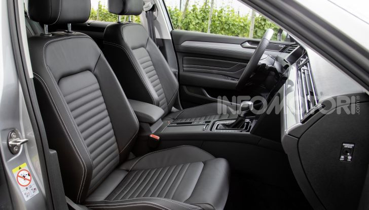 Nuova Volkswagen Passat 2020 prova su strada, versioni e prezzi - Foto 14 di 19