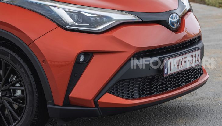 [VIDEO] Prova Nuovo Toyota C-HR MY2020: una ventata di freschezza - Foto 24 di 36