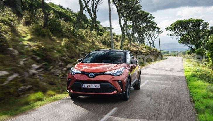 [VIDEO] Prova Nuovo Toyota C-HR MY2020: una ventata di freschezza - Foto 10 di 36