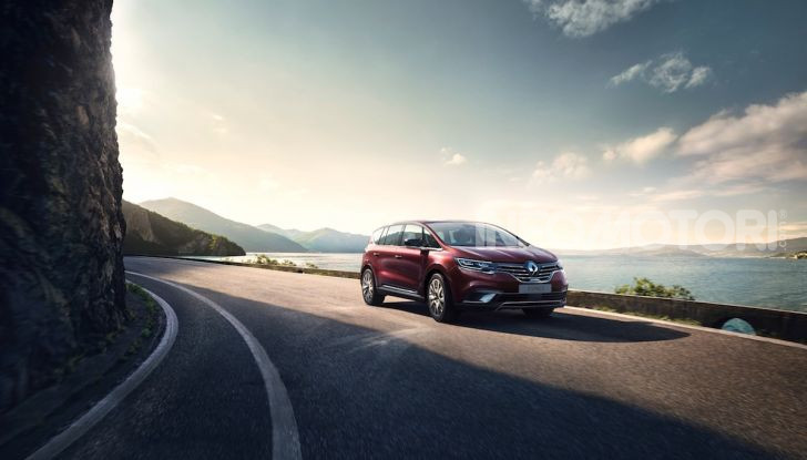 Nuovo Renault Espace 2023: dimensioni e design - Foto 35 di 36