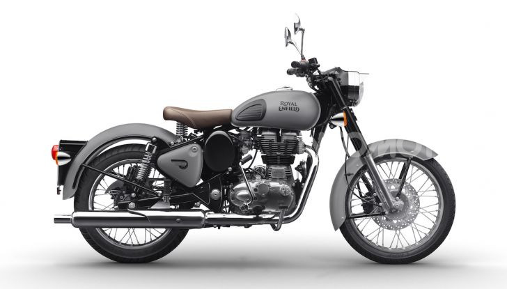 Royal Enfield porta a EICMA tradizone e passione per il custom - Foto 17 di 17